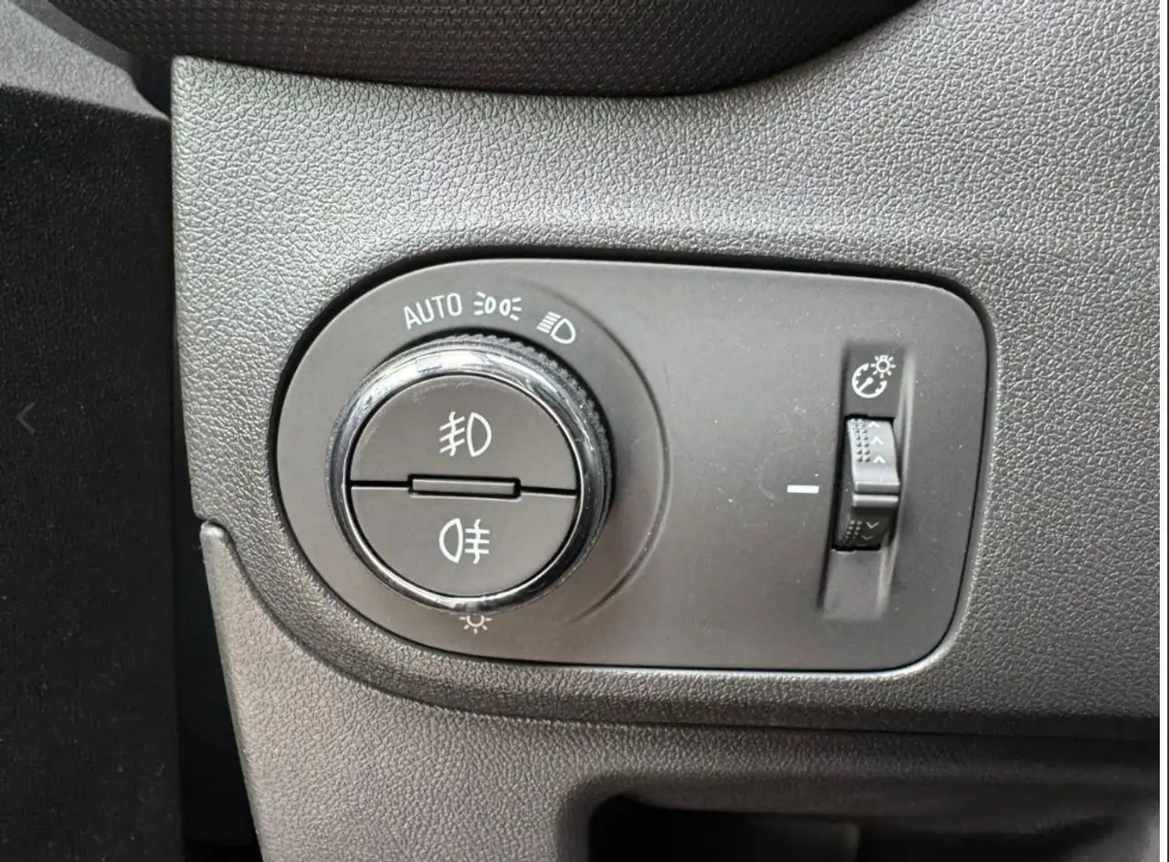 Opel Crossland 1.2 Turbo Enjoy LED+Navi+2xKlima+Kam. — Galerie du véhicule 14