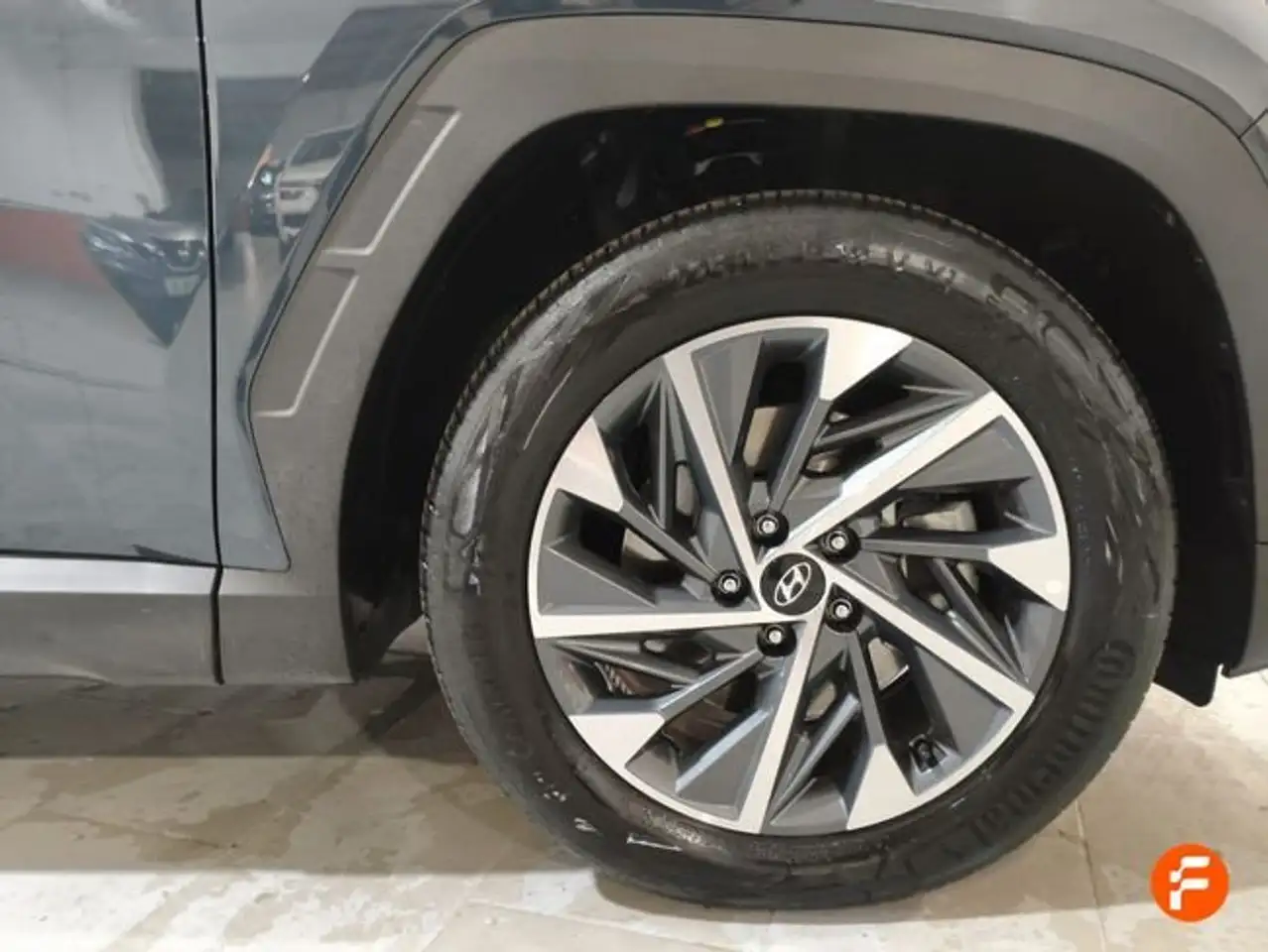 Hyundai TUCSON 1.6 CRDI 100kW (136CV) 48V Tecno Sky DCT — معرض صور السيارة 20