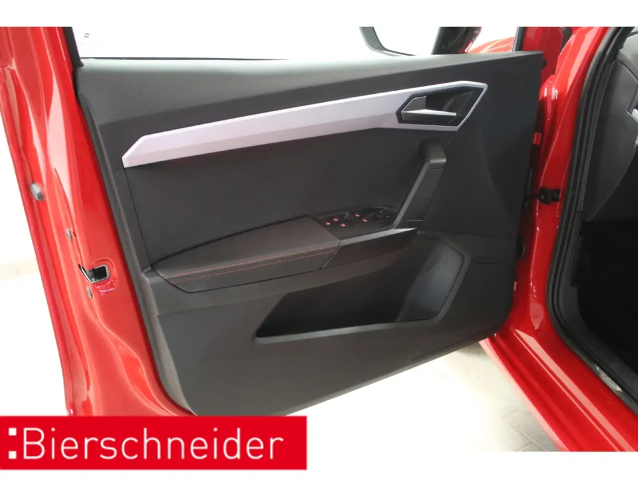 SEAT Ibiza 1.0 TSI DSG FR Pro 18 NAVI LED — Vehicle gallery 10