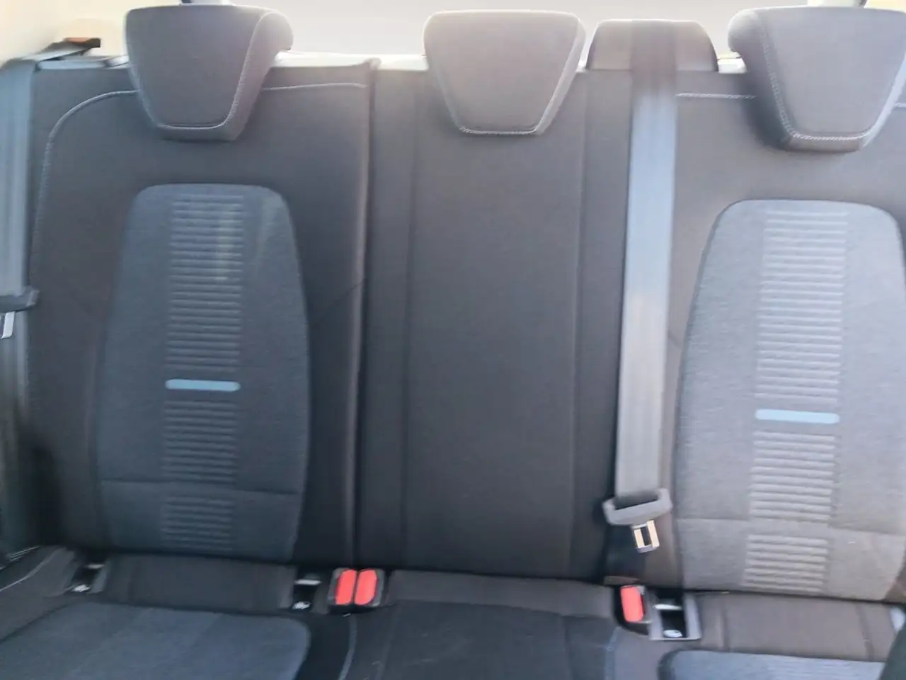 Ford Focus 1.0 Ecoboost MHEV Active 155 — معرض صور السيارة 13