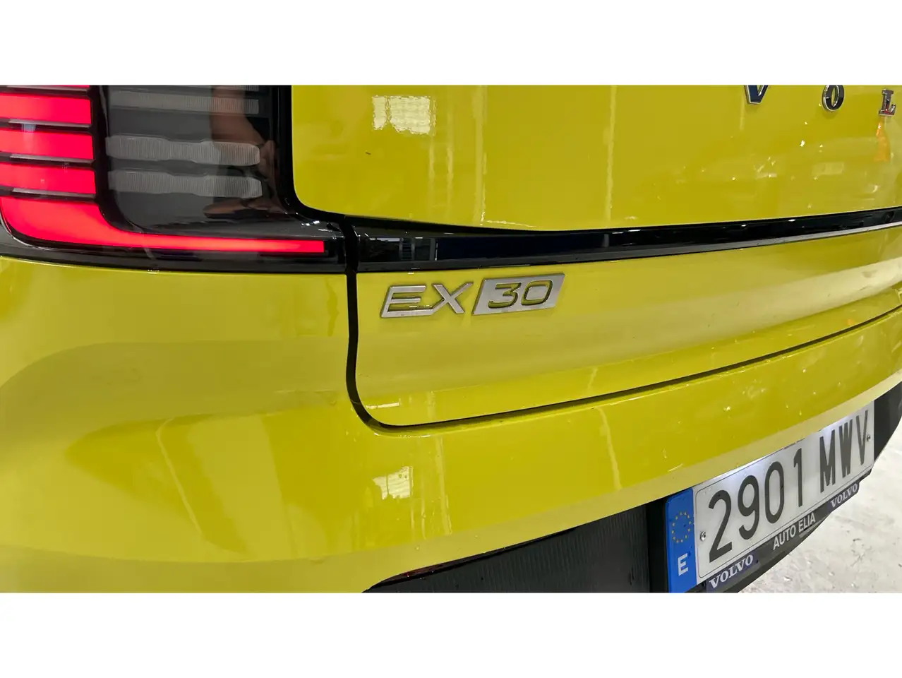 Volvo EX30 Twin Ultra AWD — Galerie du véhicule 36