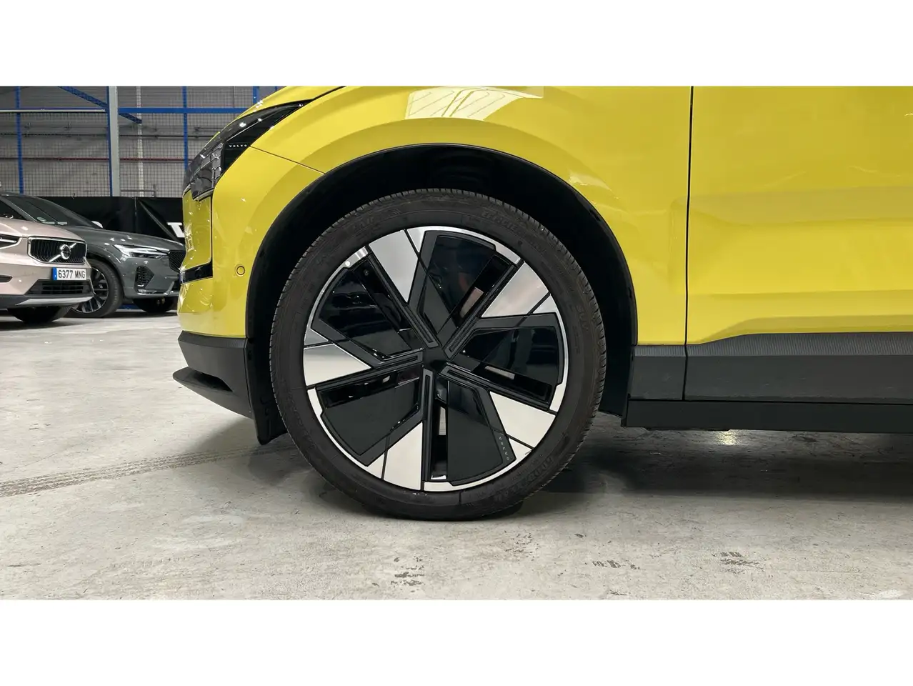 Volvo EX30 Twin Ultra AWD — Galerie du véhicule 15