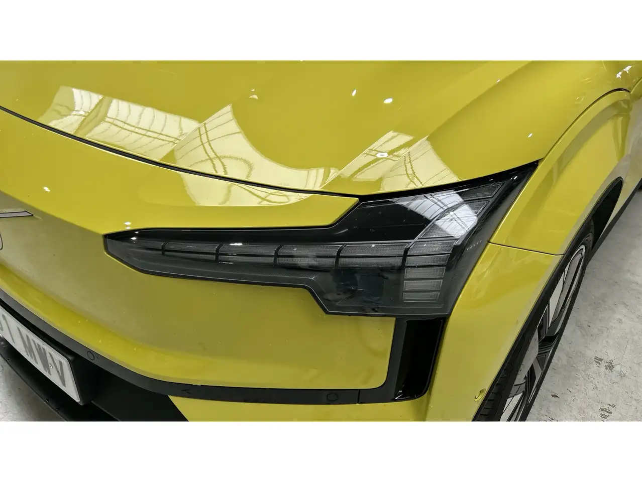 Volvo EX30 Twin Ultra AWD — Galerie du véhicule 30