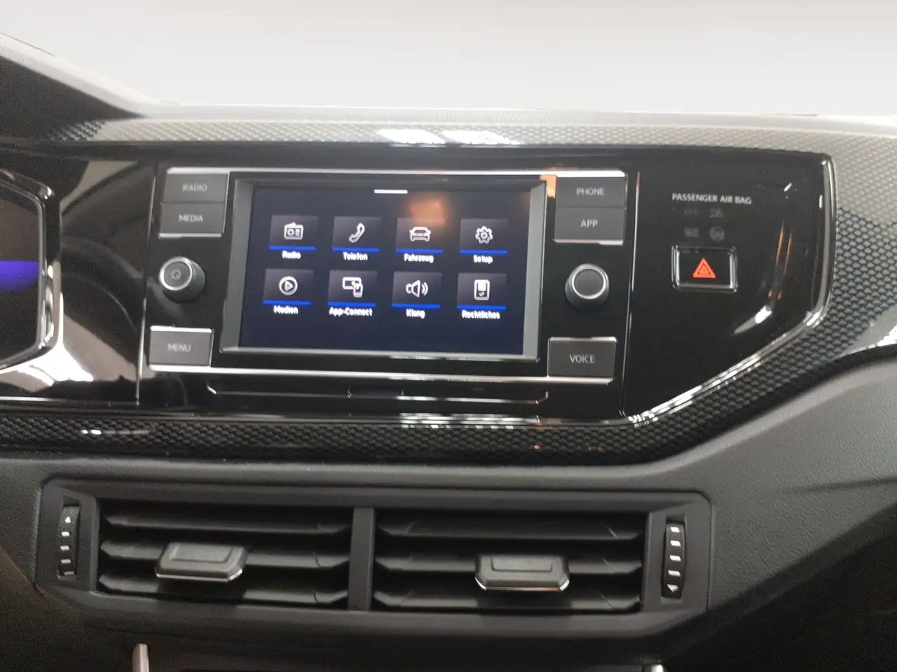 Volkswagen Polo 1.0TSI Life *LED*PDC*Sitzh*Bluetooth* — معرض صور السيارة 14