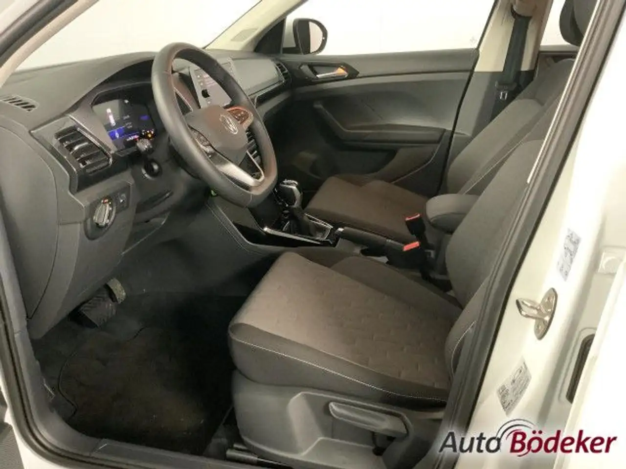 Volkswagen T-Cross 1.0 TSI DSG Life Garantie b. 2.5.29 / Navi — Vehicle gallery 6