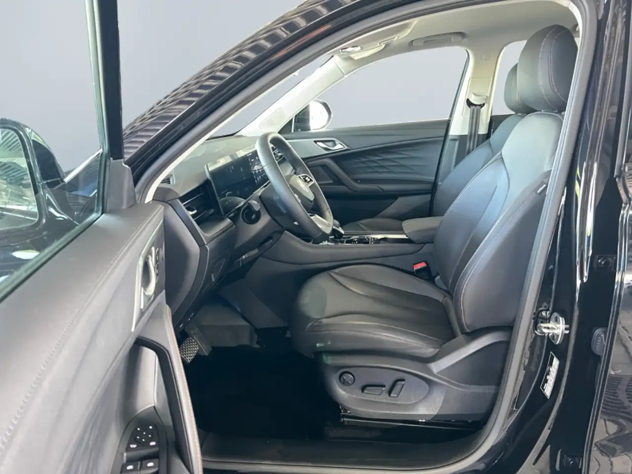 MG HS 1.5 T Luxury DCT *LED*360°*ACC*SHZ*el. Sitze* — معرض صور السيارة 8