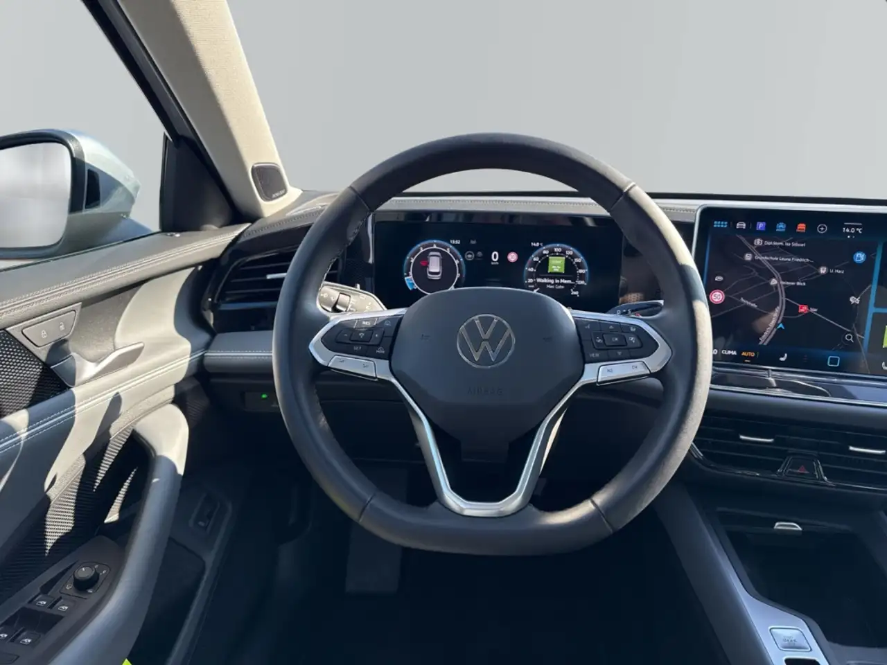Volkswagen Passat Business 1.5 eTSI DSG HUD LED Navi ACC SHZ Soundsy — Galerie du véhicule 15