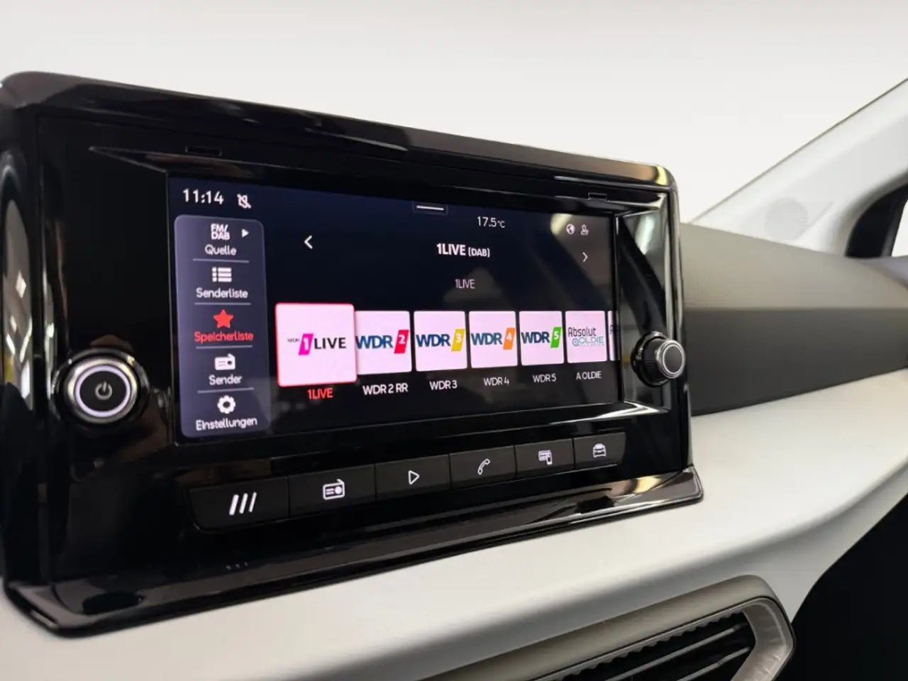 SEAT Ibiza Edition Style ALLWETTER LED DIG-DISPLAY SITZ.HZG T — Vehicle gallery 10