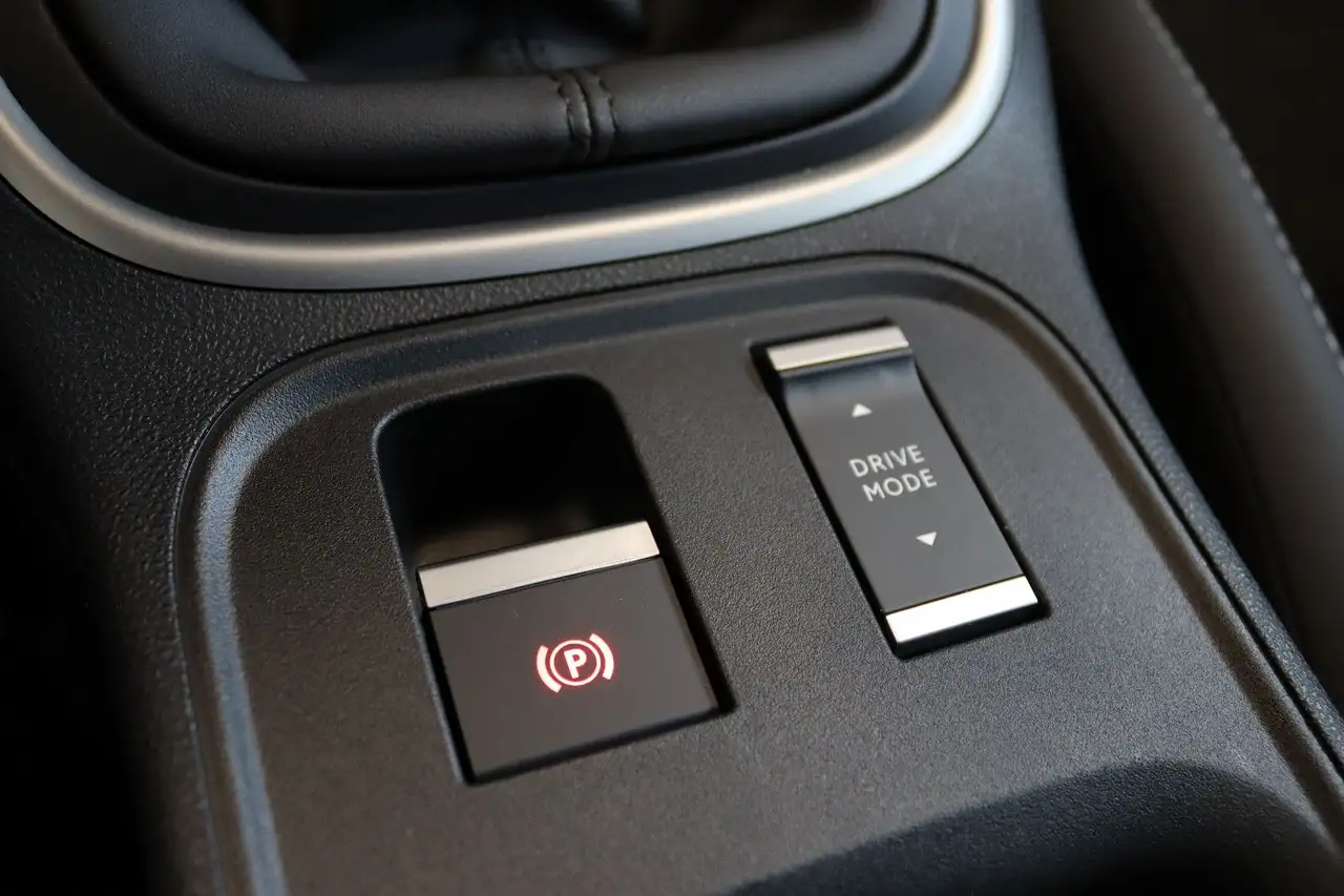 Jeep Avenger Altitude*LED*NAV*RFK*SHZ*JBL*PDC*CarPlay — Galerie du véhicule 23