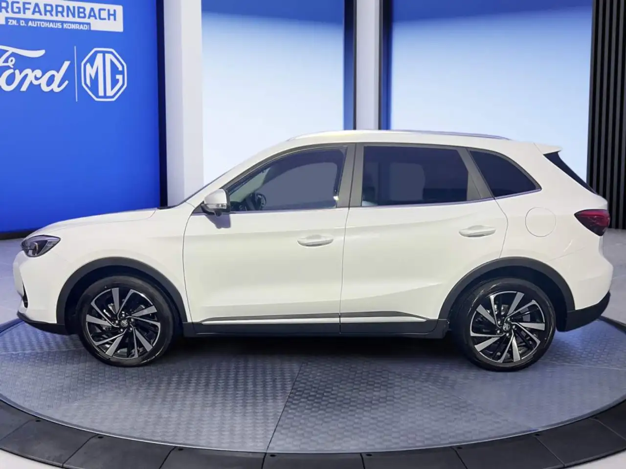 MG ZS Hybrid+ Luxury*360°CAM*ELEKTR.SITZE* — Vehicle gallery 3