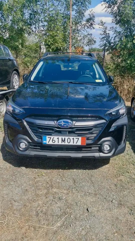 Subaru OUTBACK 2.5L Base — Vehicle gallery 2