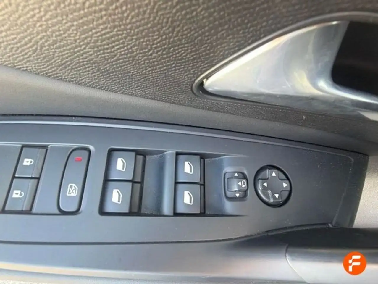 Peugeot 308 1.2 PureTech S&S Allure 130 — معرض صور السيارة 17