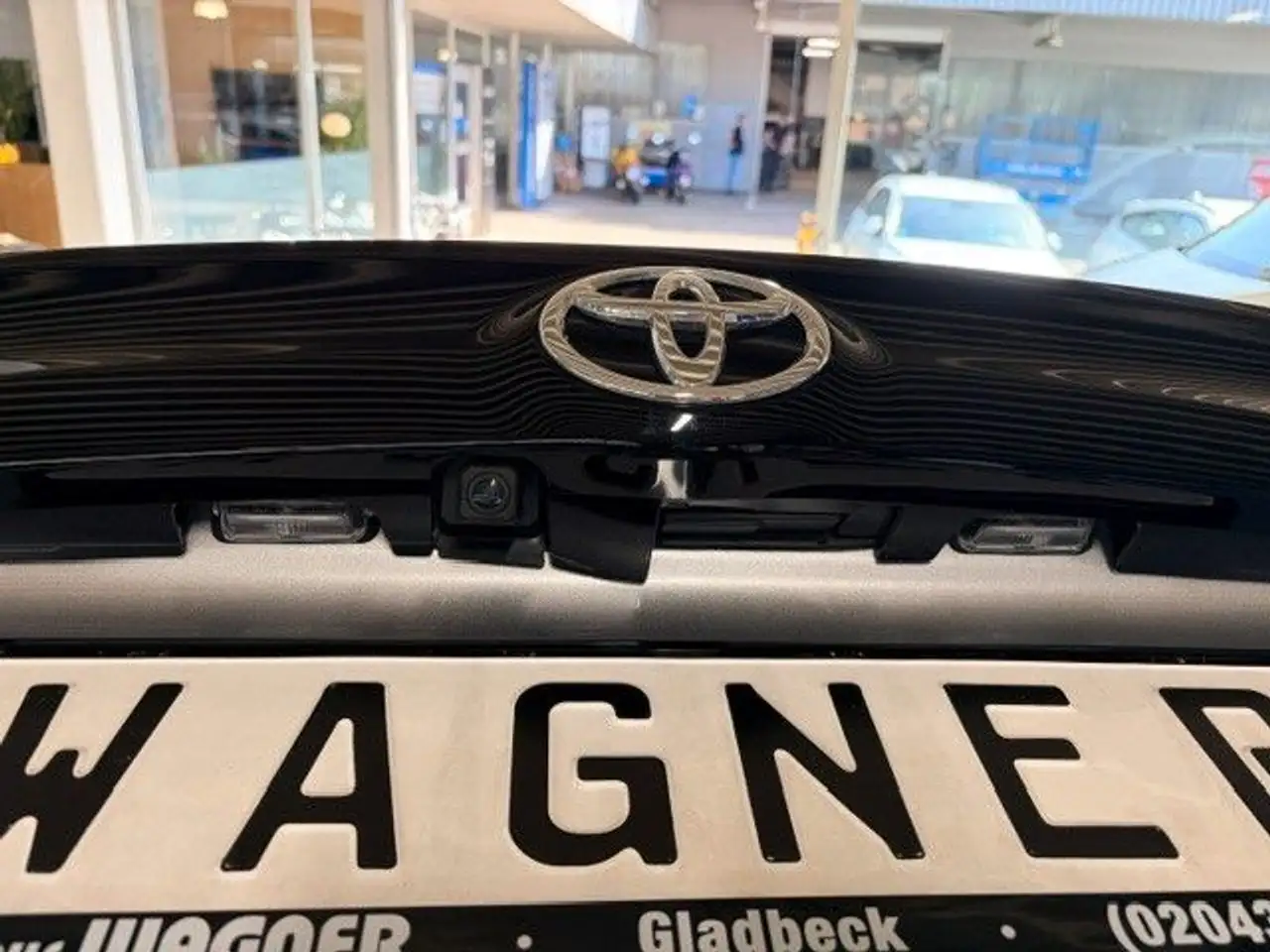 Toyota Yaris Comfort RFK-Klima-Allwetterreifen — Galerie du véhicule 9