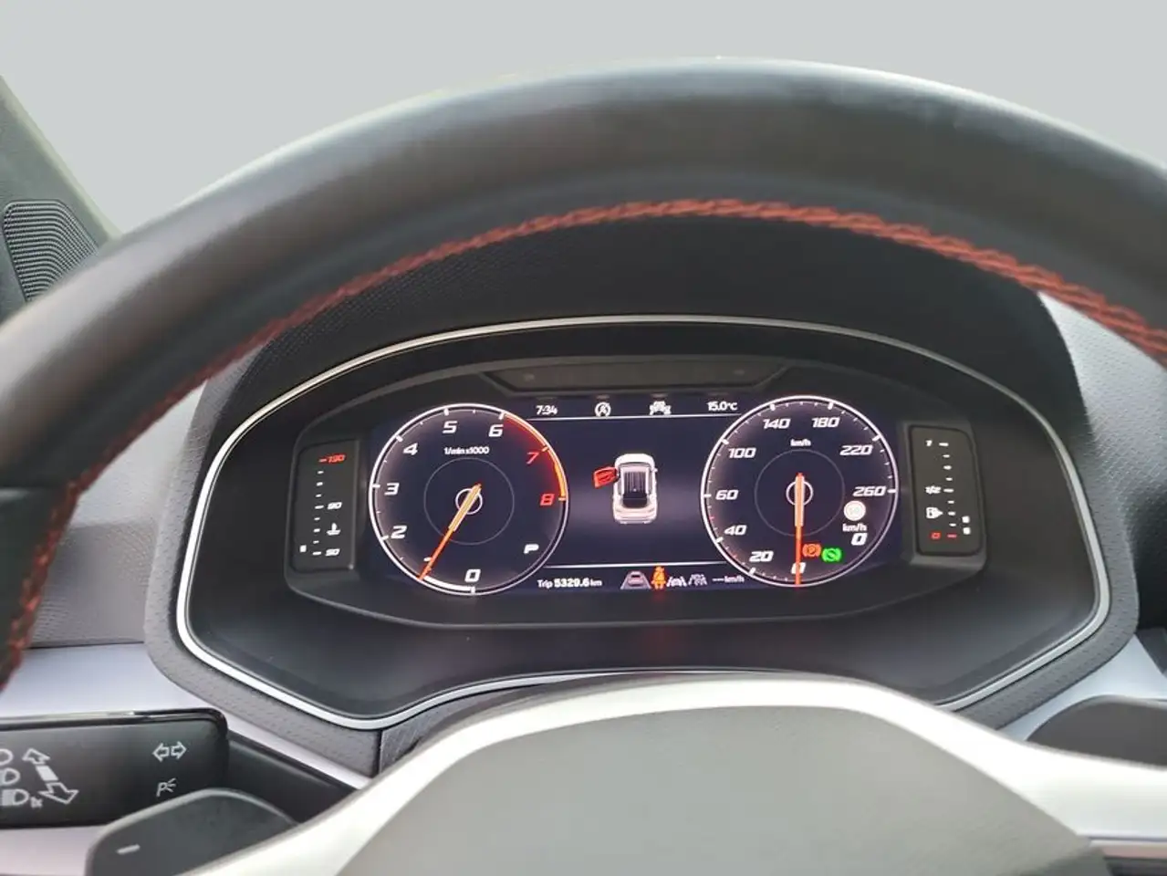 SEAT Arona 1.0 TSI DSG FR Kamera/Navi/Sitzheizung — Vehicle gallery 17