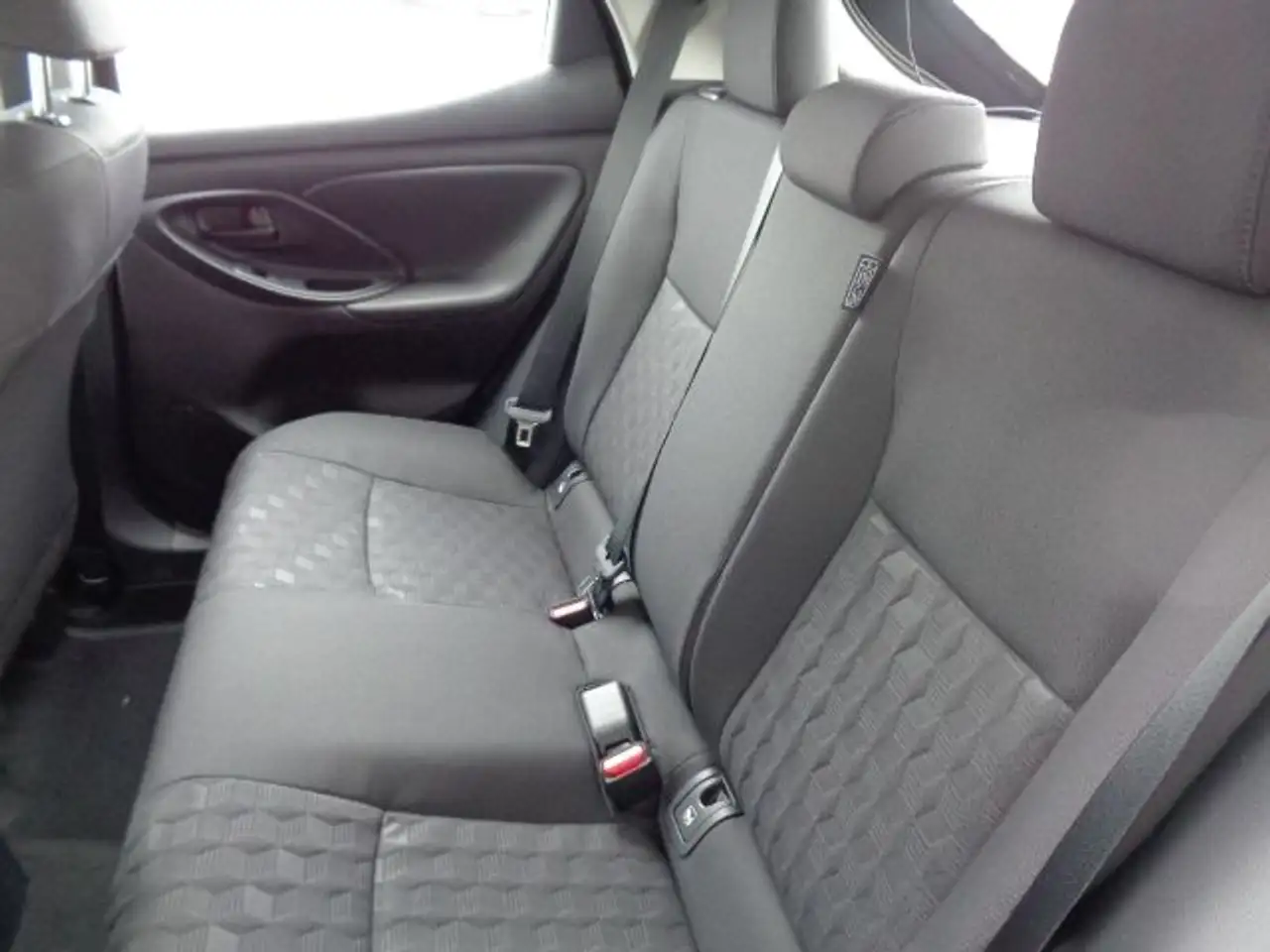 Mazda 2 HYBRID 1.5L Hybrid VVT-i 116PS CENTRE-LINE — معرض صور السيارة 11