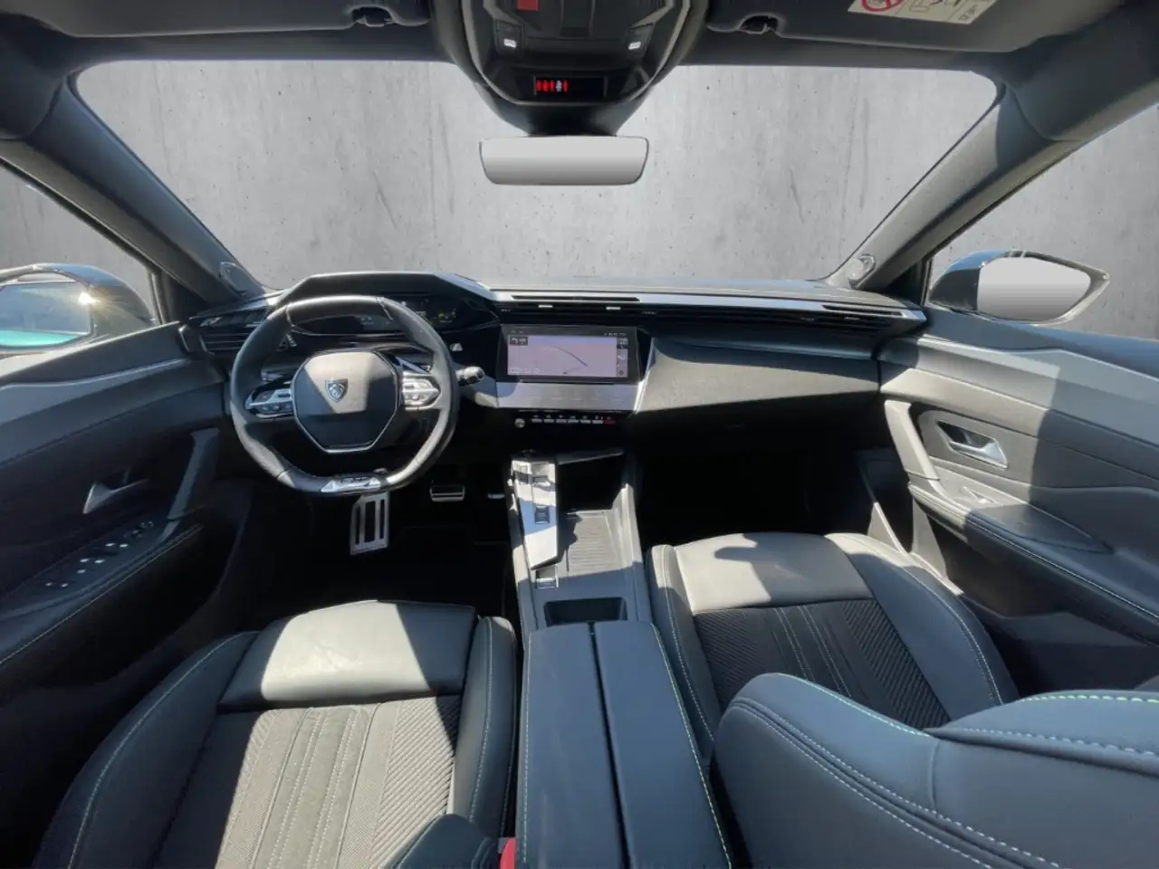 Peugeot 308 SW GT PT 130 EAT8 Navi Memory Sitze Focal Massages — Galerie du véhicule 12