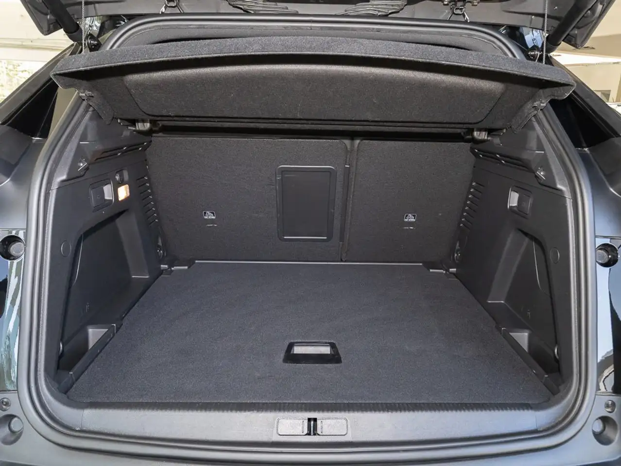 Peugeot 3008 PureTech GT +elHKKL+RFK360+SHZ+PANO+NAVI+ — Galería del vehículo 15