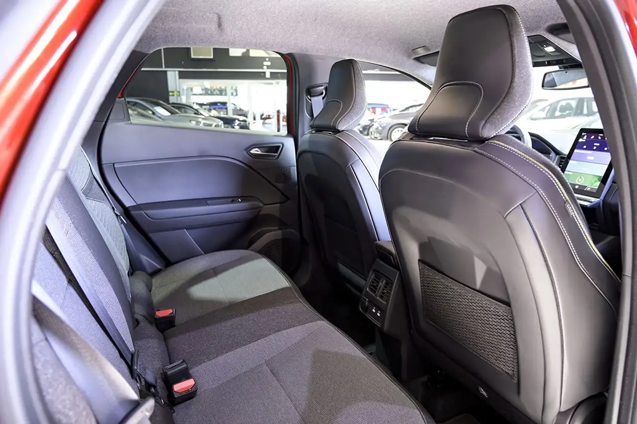 Renault Captur TCe GPF Micro Híbrido Techno 103kW — معرض صور السيارة 20