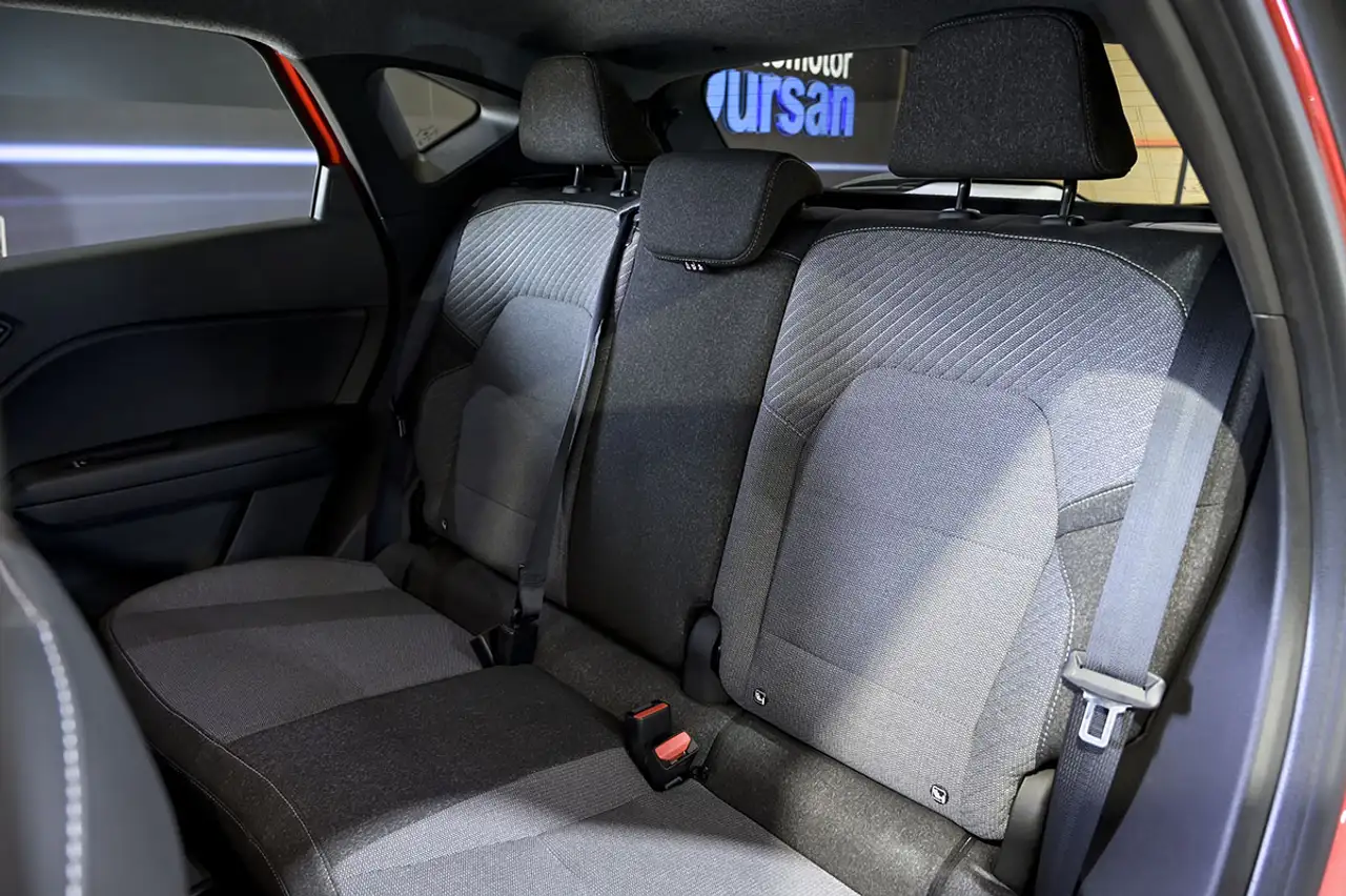 Renault Captur TCe GPF Micro Híbrido Techno 103kW — معرض صور السيارة 13