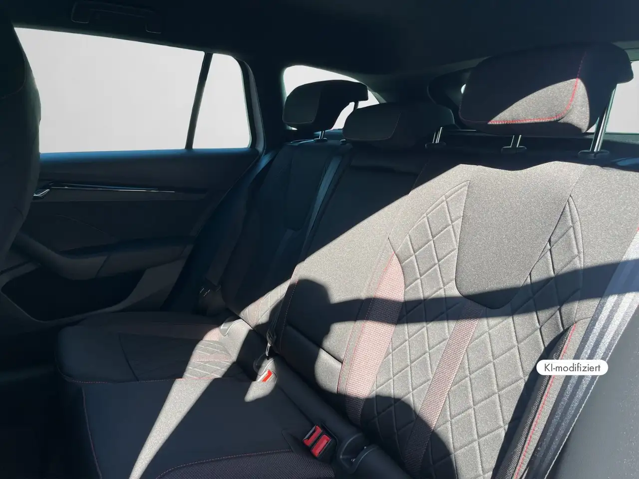 Skoda Octavia Combi RS 2.0 TSI DSG SHZ MATRIX-LED GRA — Galerie du véhicule 14