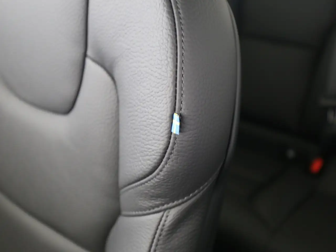Volvo XC60 Plus Bright Recharge Plug-In Hybrid AWD T8 Twin En — Galería del vehículo 14