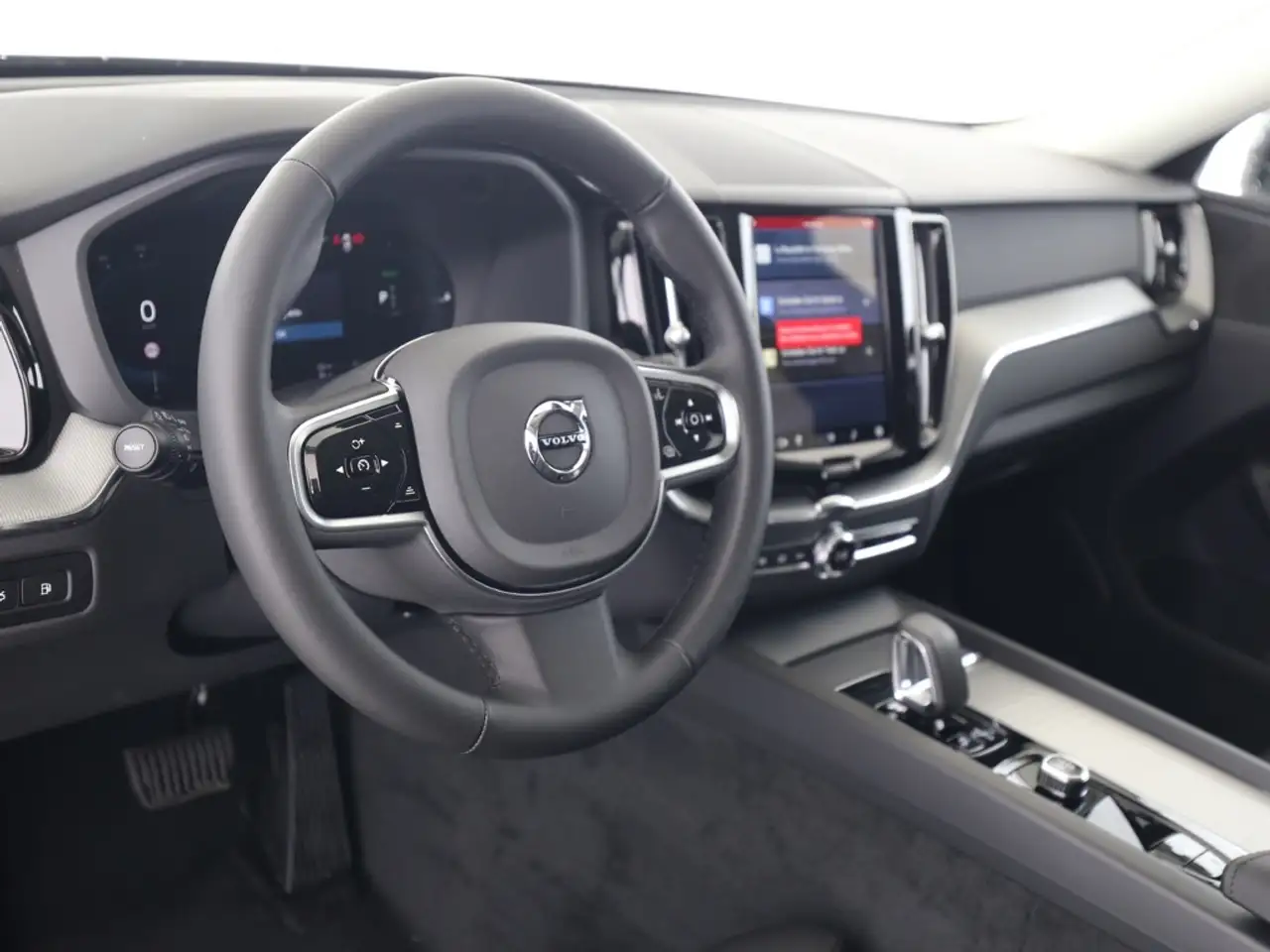 Volvo XC60 Plus Bright Recharge Plug-In Hybrid AWD T8 Twin En — Galería del vehículo 8