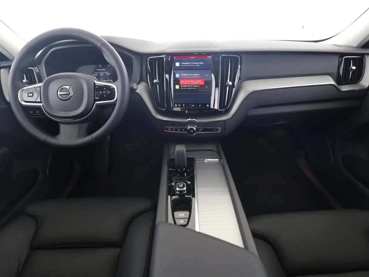 Volvo XC60 Plus Bright Recharge Plug-In Hybrid AWD T8 Twin En — Galería del vehículo 9