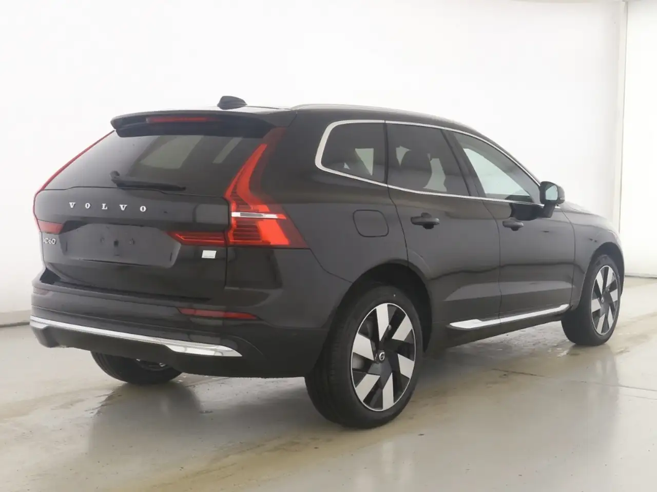 Volvo XC60 Plus Bright Recharge Plug-In Hybrid AWD T8 Twin En — Galería del vehículo 2