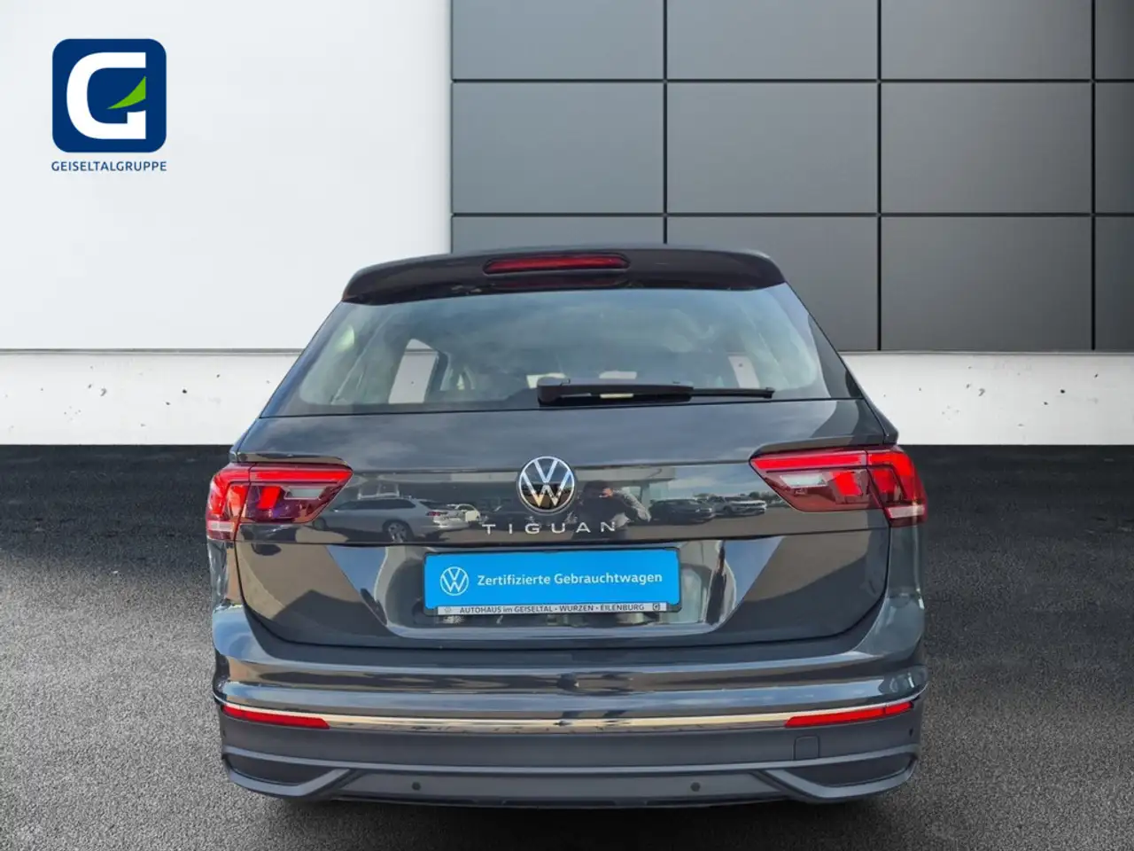 Volkswagen Tiguan 1.5 TSI Life *LED*PDC*SHZ*LENKRAD BEH.*KLAPPE EL.*APP-CONNECT* — Vehicle gallery 5
