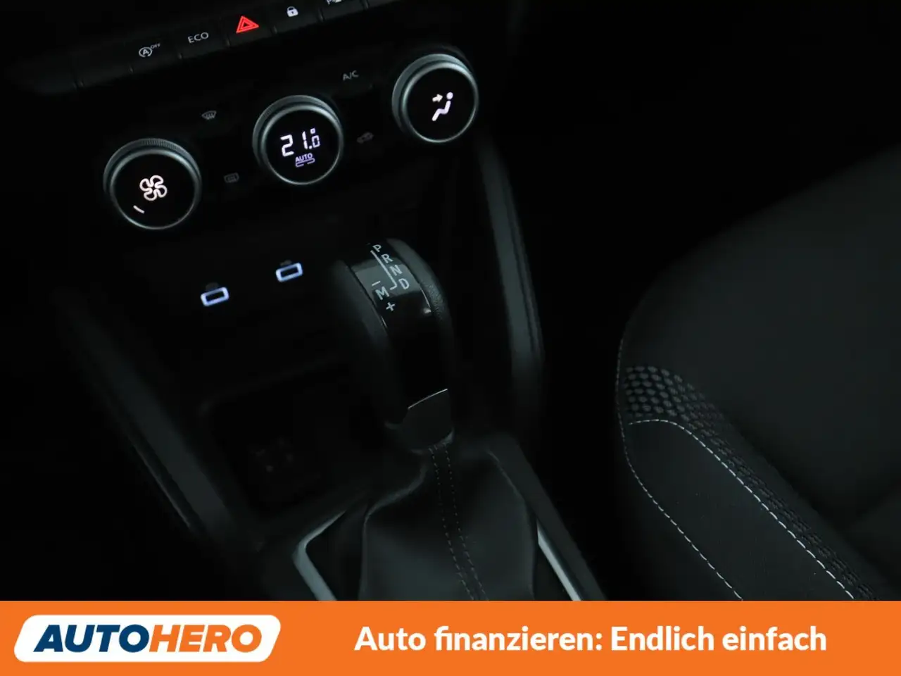 Dacia Duster 1.3 TCe Journey Aut.*NAVI*CAM*TEMPO* — Galerie du véhicule 24