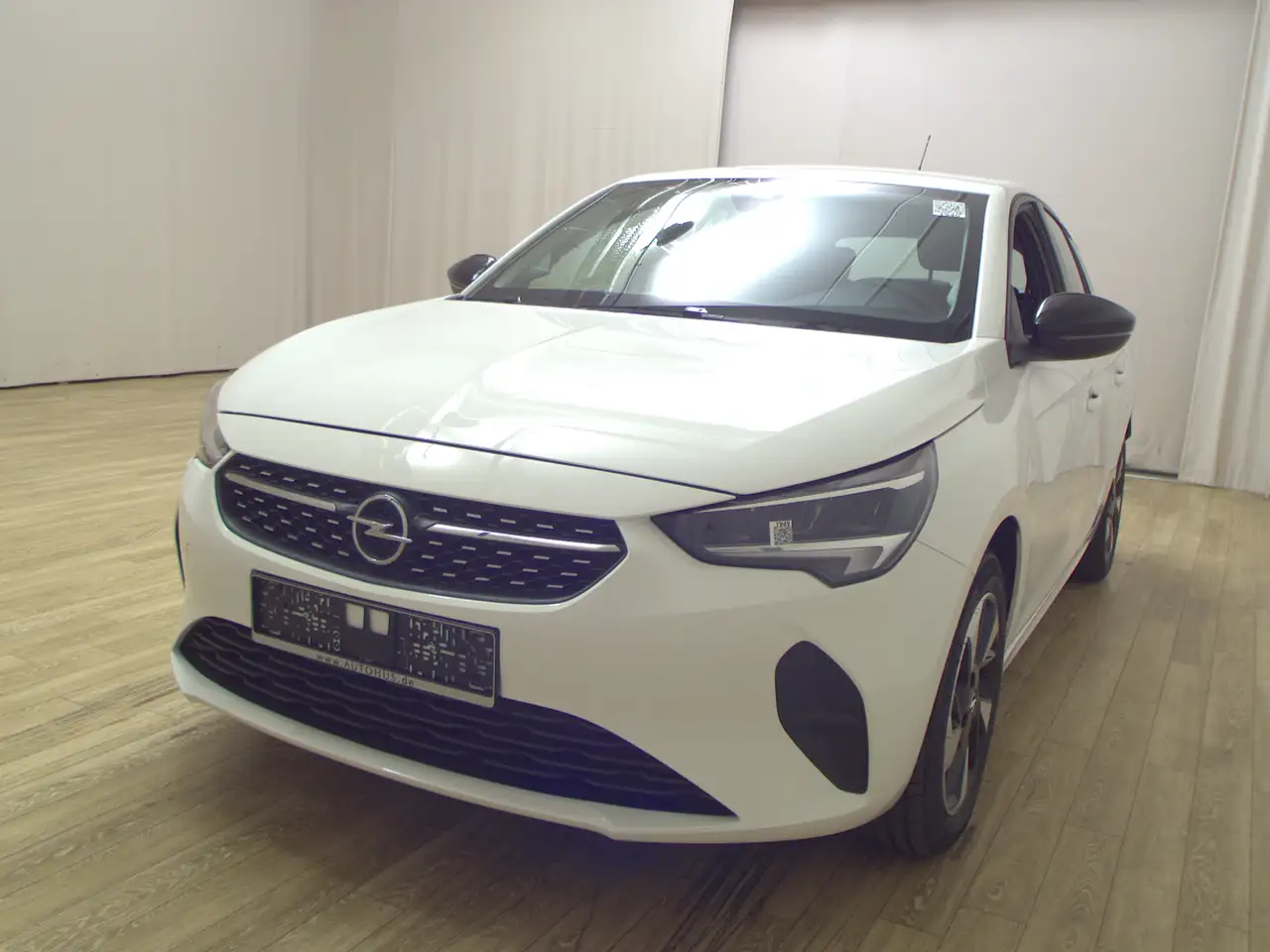 Opel Corsa-e Elegance T-Leder LED — Vehicle gallery 2