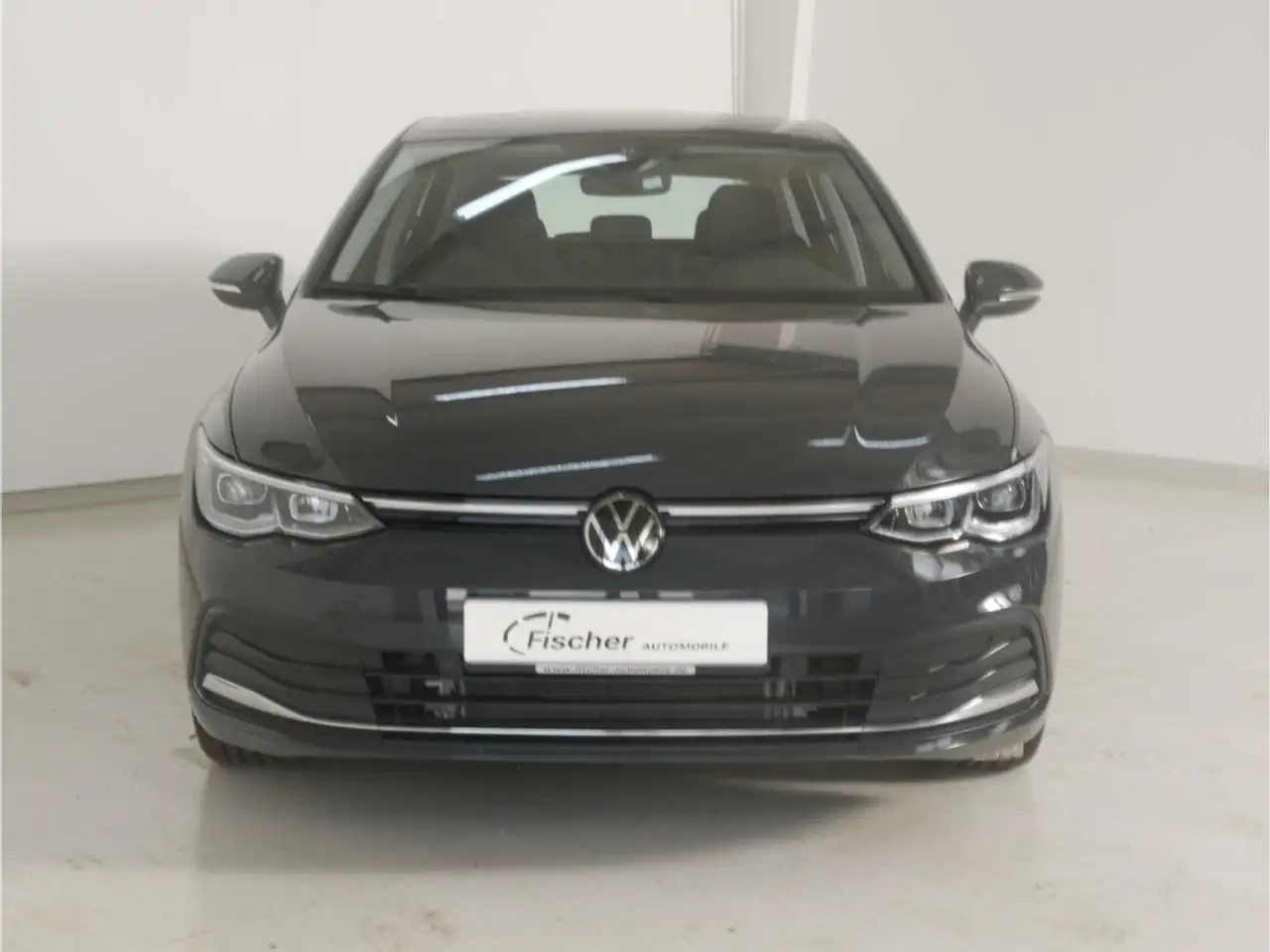 Volkswagen Golf 2.0 TSI Style DSG App-Connect/LED/17'' — Vehicle gallery 3