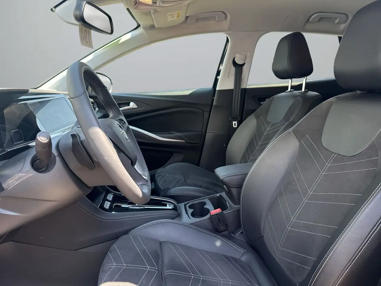 Opel Grandland 1.2 Turbo ULTIMATE ACC+AHK+Alcantara — معرض صور السيارة 9