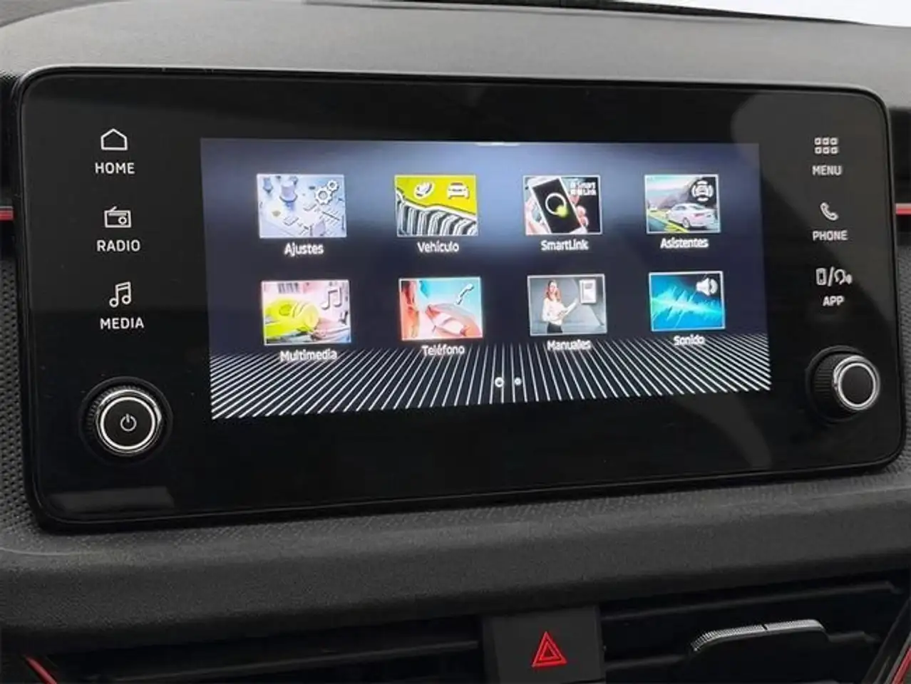 Skoda Kamiq 1.5 TSI Design DSG7 110kW — معرض صور السيارة 12