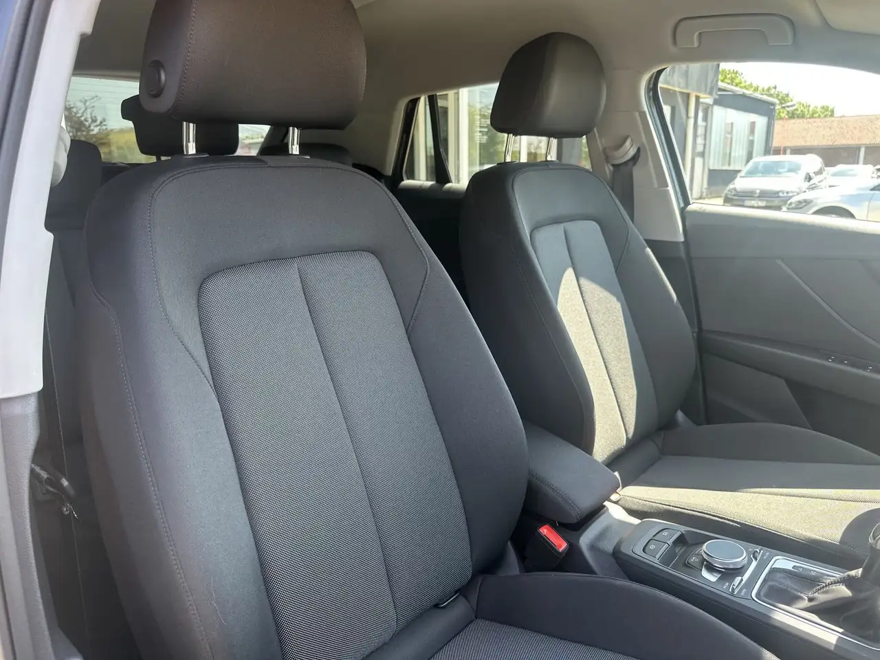 Audi Q2 35 TFSI Advanced,Virtual,R-Kamera,ACC,Side. — معرض صور السيارة 29