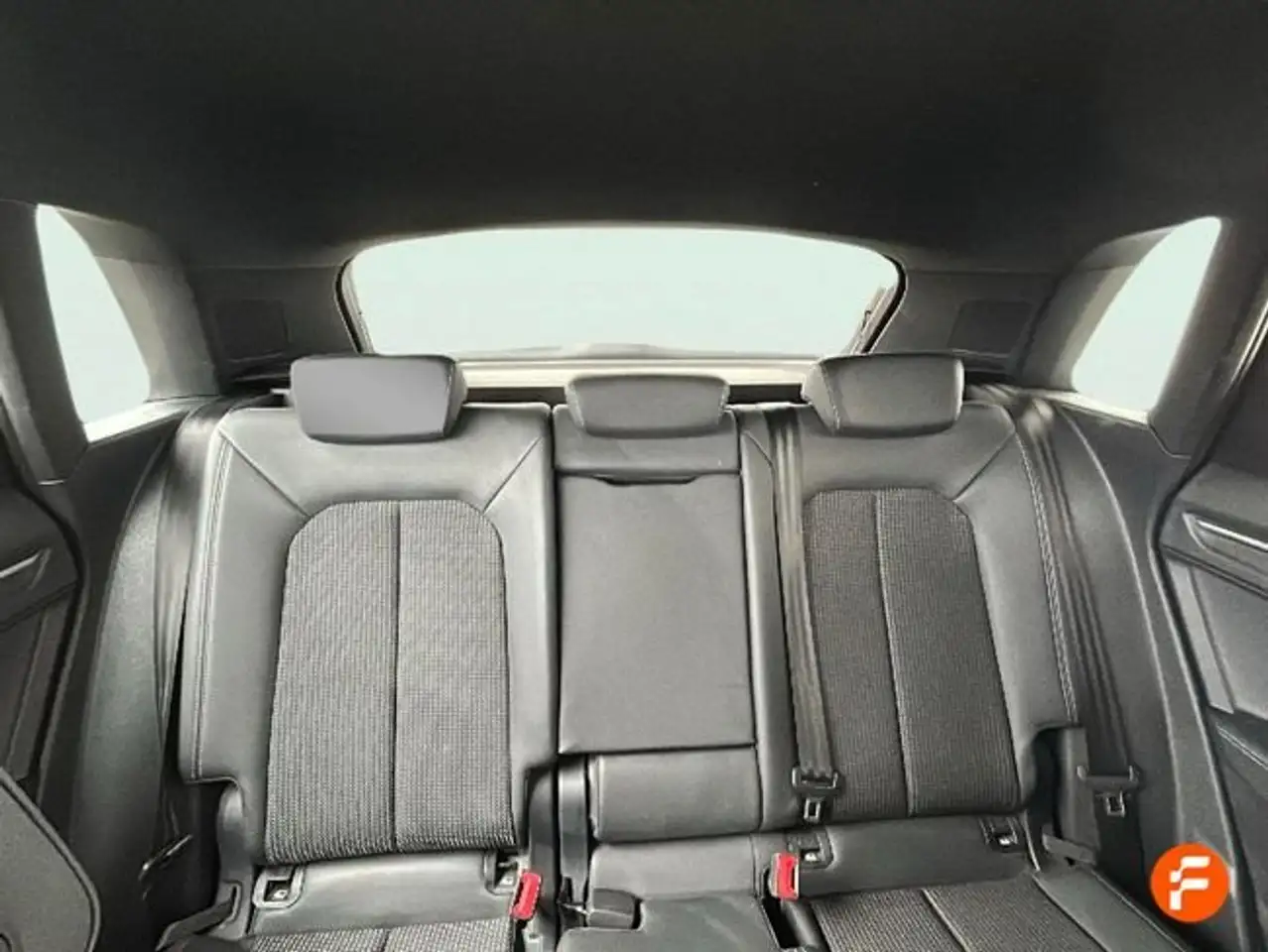 Audi Q3 35 TDI S line S tronic 110kW — معرض صور السيارة 10