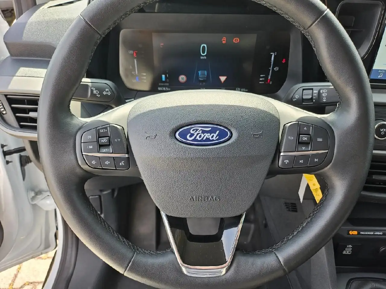 Ford Transit Courier Trend — Galería del vehículo 9
