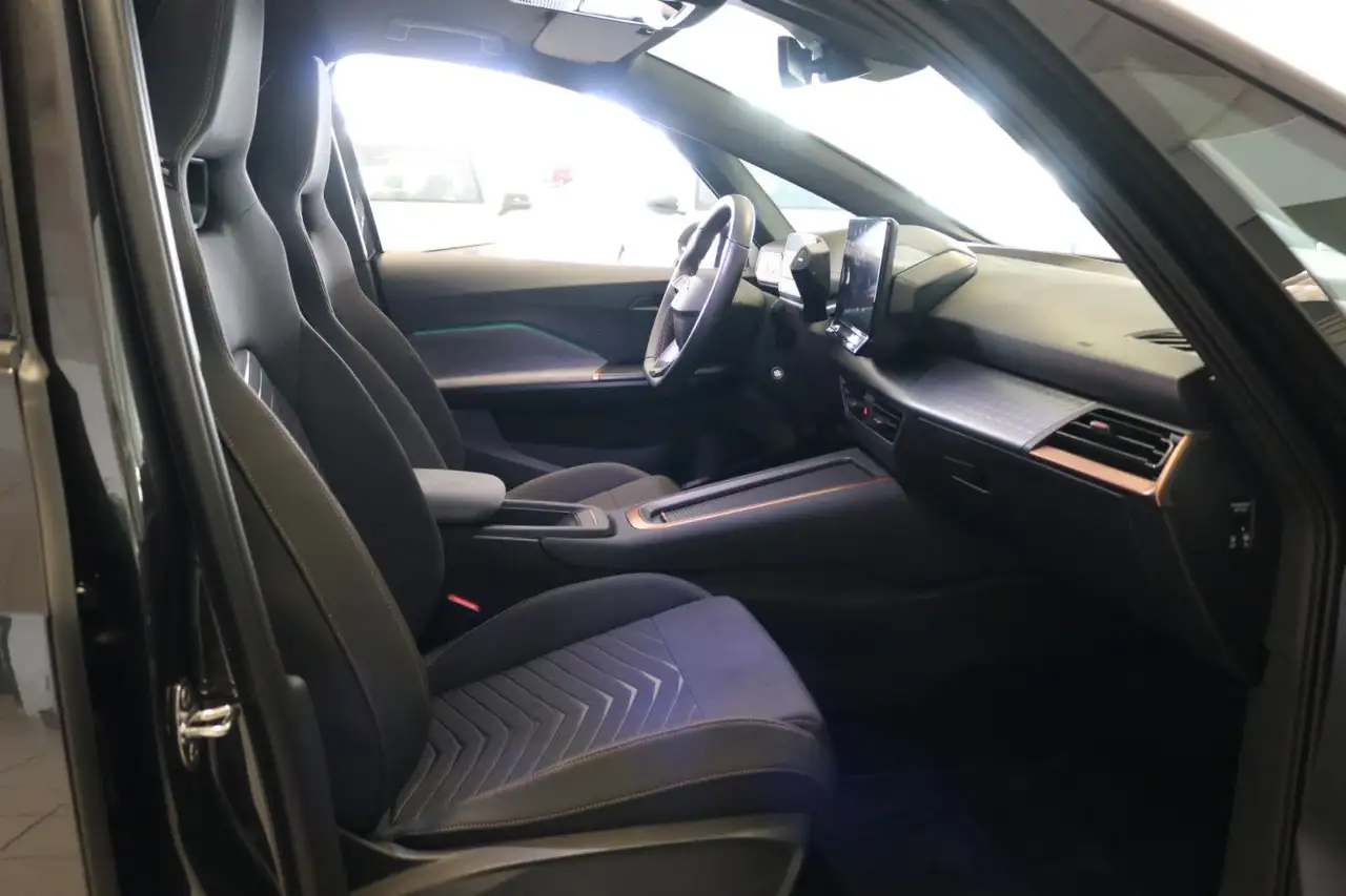 CUPRA Born 150 kW Kamera Virtual STHZ ACC Lane 93% — معرض صور السيارة 35