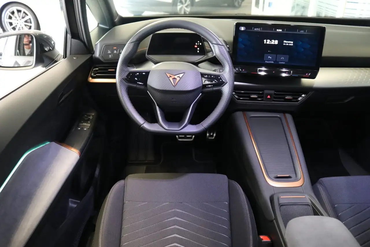 CUPRA Born 150 kW Kamera Virtual STHZ ACC Lane 93% — معرض صور السيارة 15
