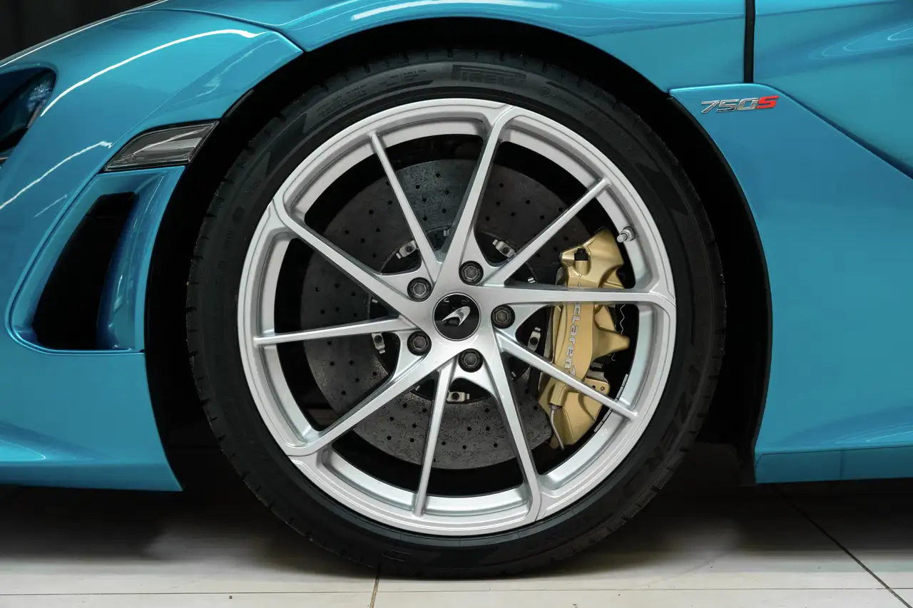 McLaren 750S Spider I Elite Paint I Carbon Paket I Lift I — Vehicle gallery 9