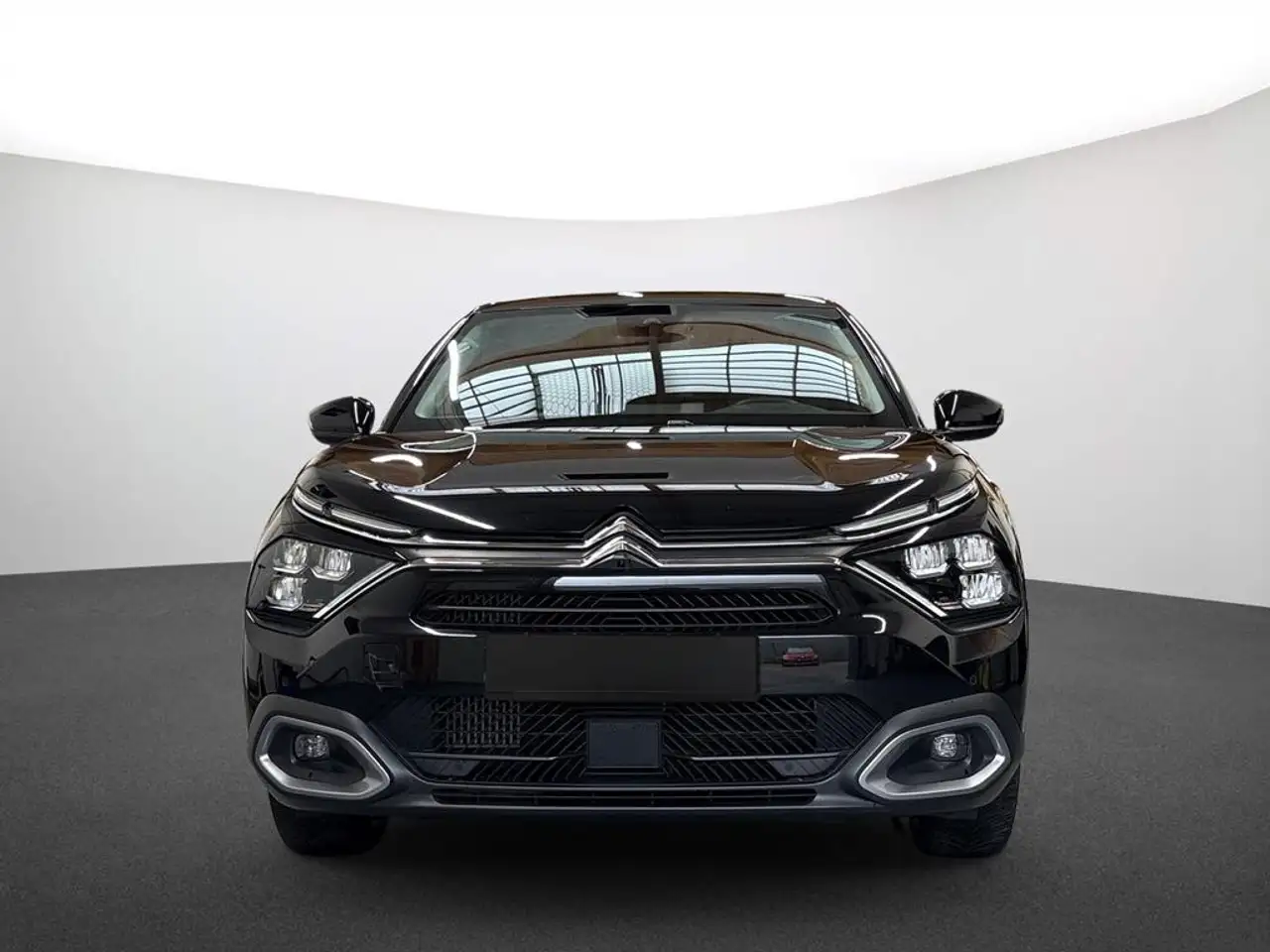 Citroen C4 1.2 PureTech 130 Max Stop& EAT — Vehicle gallery 3