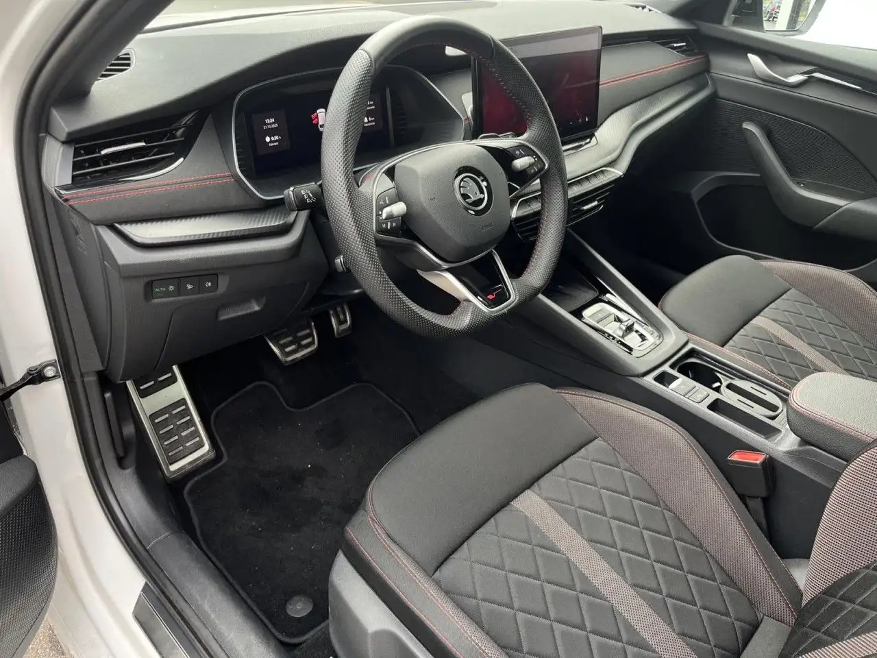 Skoda Octavia Combi RS 265 PS Facelift Matrix ACC Kamera — Vehicle gallery 9