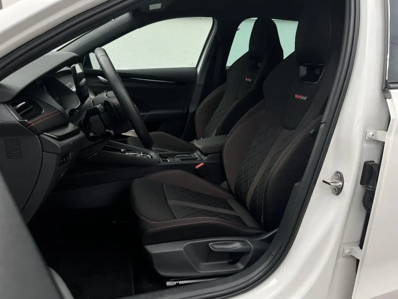 Skoda Octavia Combi RS 265 PS Facelift Matrix ACC Kamera — Vehicle gallery 12