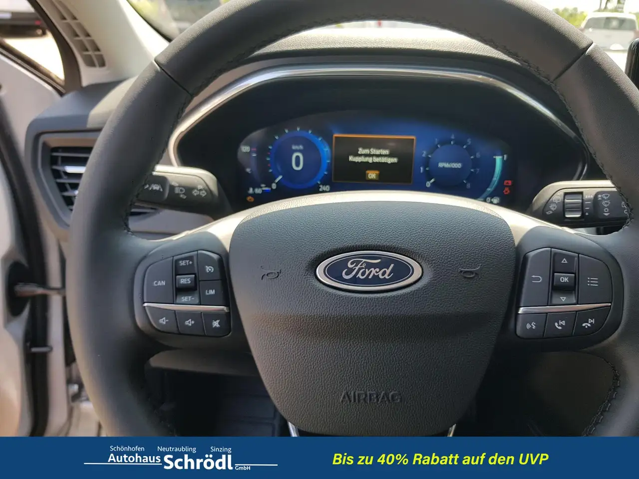 Ford Focus Turnier Titanium X 1.0 EcoBoost Mild-Hybrid S/S... — معرض صور السيارة 12