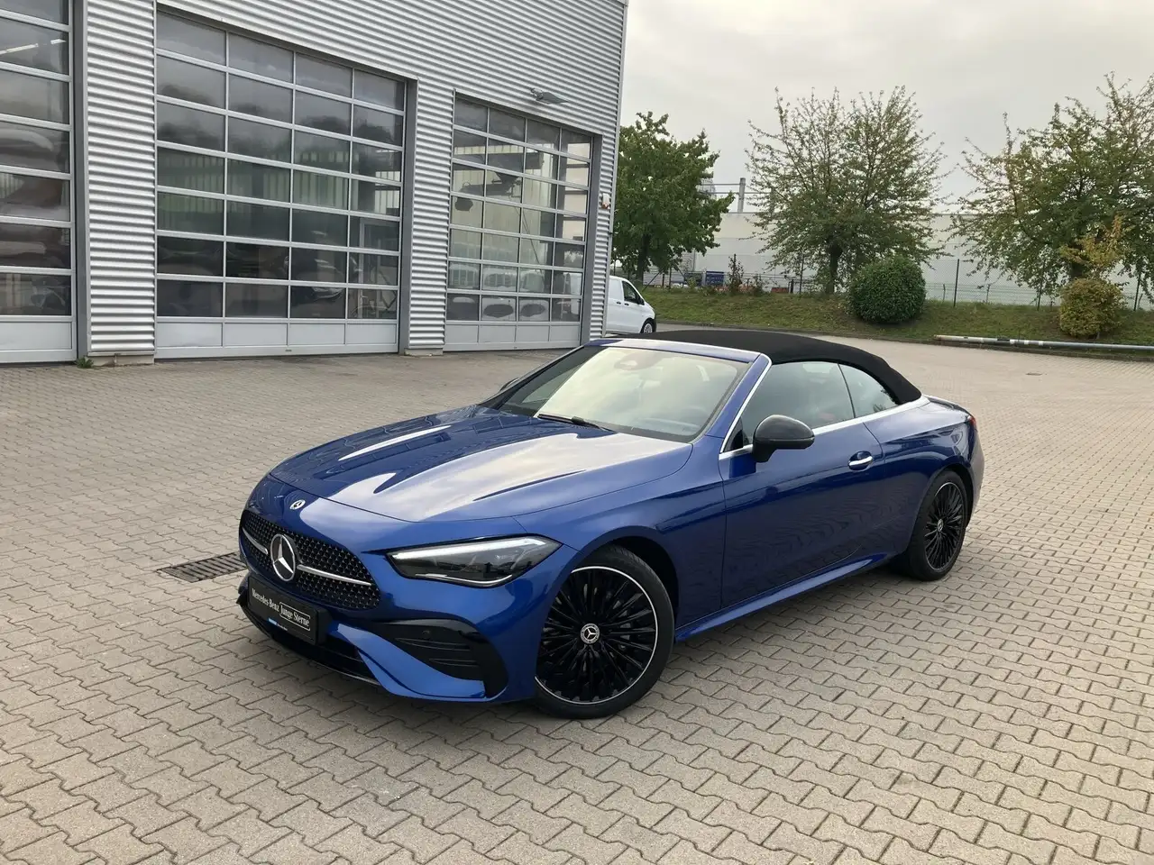 Mercedes-Benz CLE 200 CLE 200 AMG+NIGHT+KAM+BURME+KEYL+MEMORY+AIRSCARF — Galería del vehículo 2