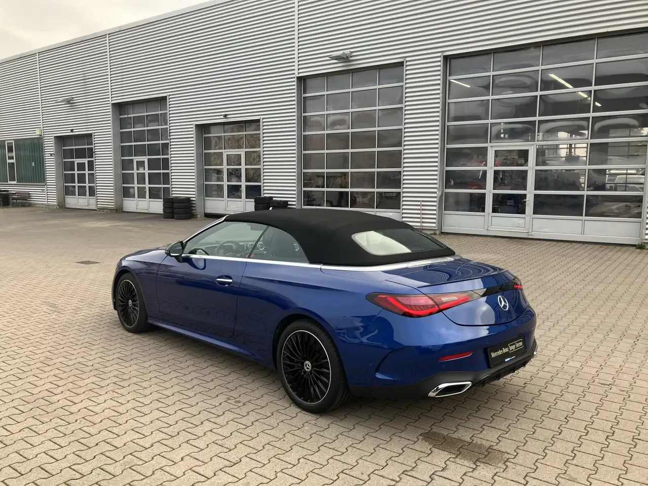 Mercedes-Benz CLE 200 CLE 200 AMG+NIGHT+KAM+BURME+KEYL+MEMORY+AIRSCARF — Galería del vehículo 8