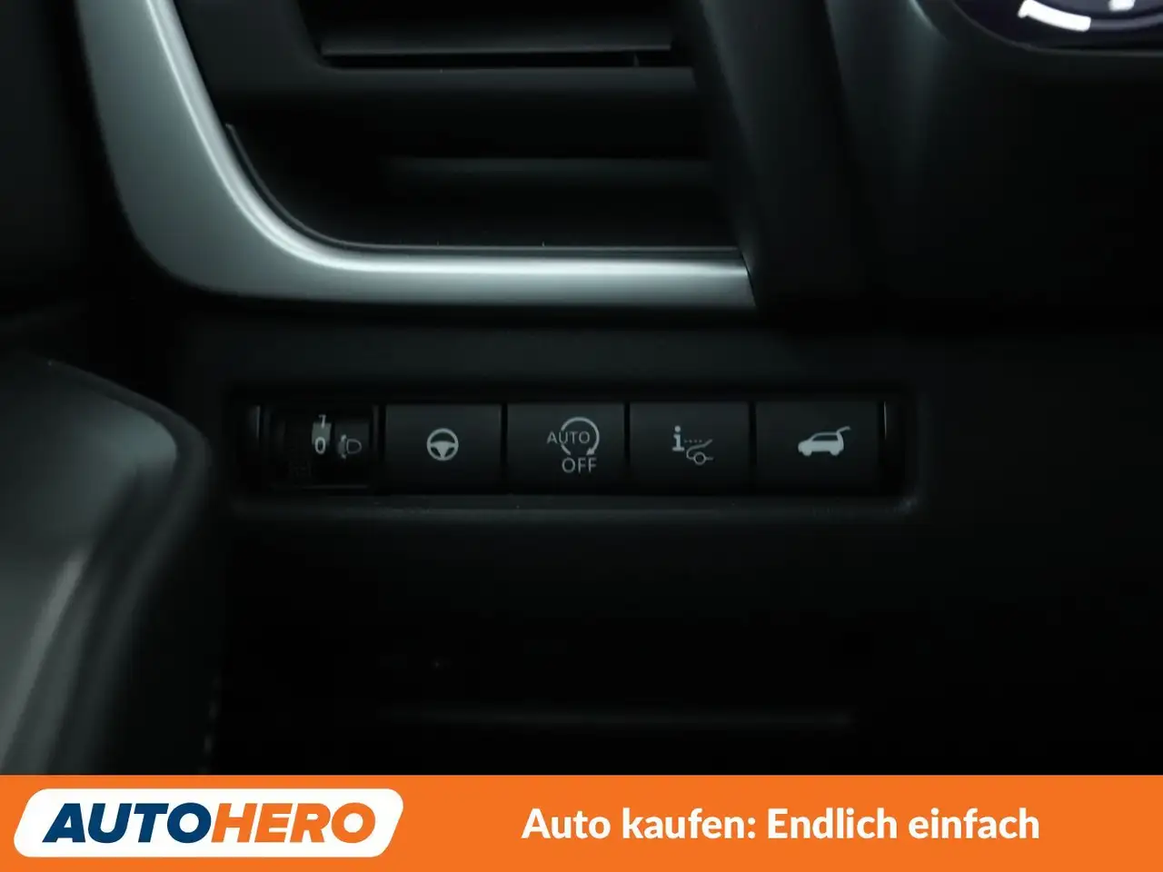 Nissan Qashqai 1.3 DIG-T Mild-Hybrid N-Connecta Aut.*NAVI*TEMPO* — Galería del vehículo 28
