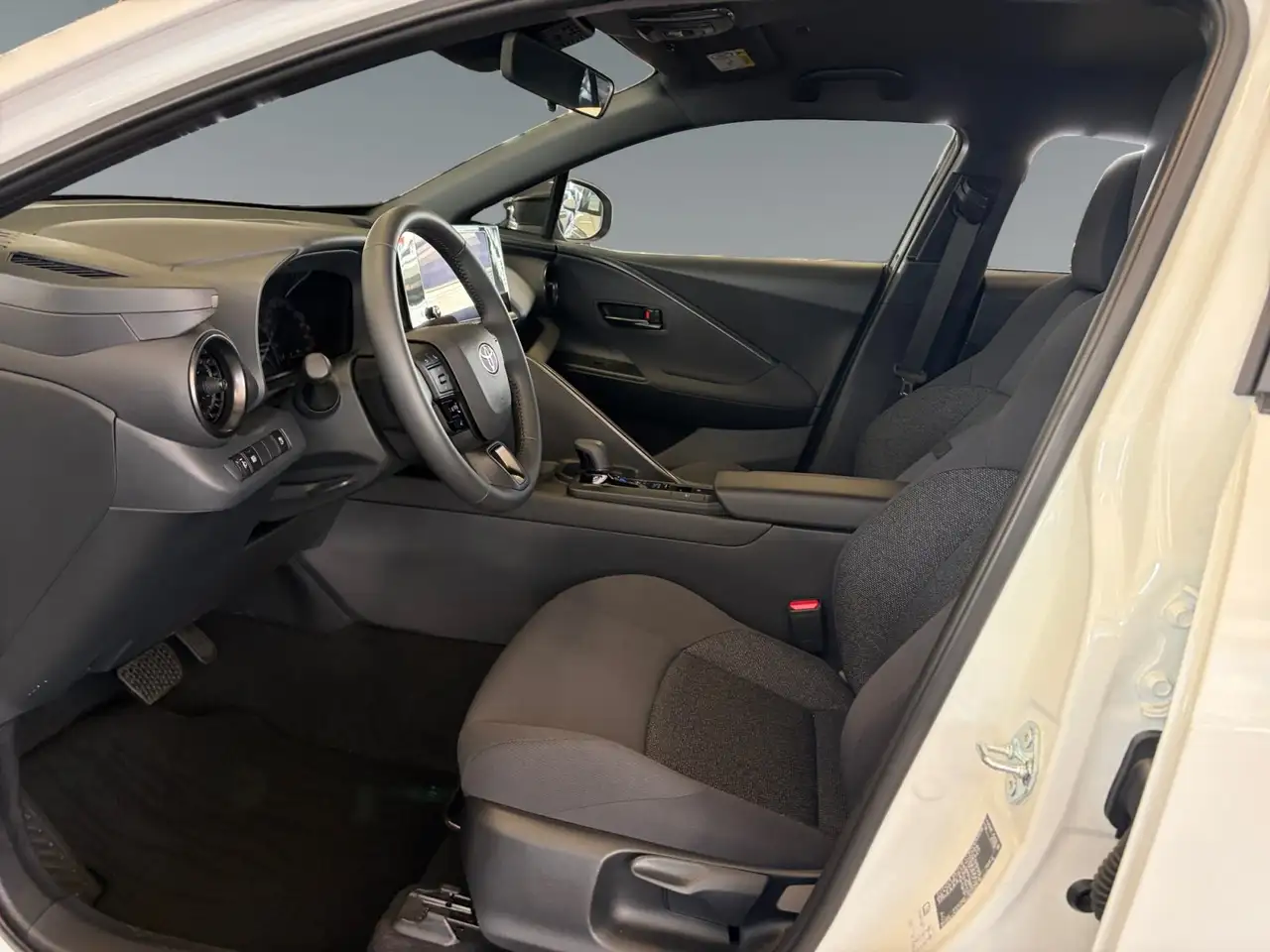 Toyota C-HR 1.8 Hybrid Flow CARPLAY — Galerie du véhicule 10
