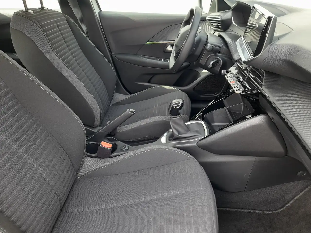 Peugeot 208 1.2 PureTech NAVI~DAB~PDC~LED~APP~MFL~GRA — Galerie du véhicule 17