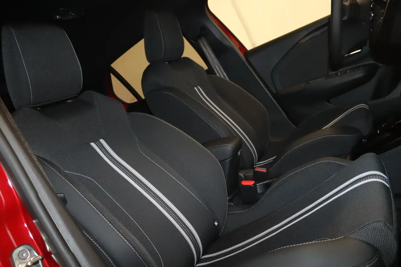 Opel Corsa GS Aut.-Virtual-Navi-Apps-Temp-Klimaa.-LED — معرض صور السيارة 17